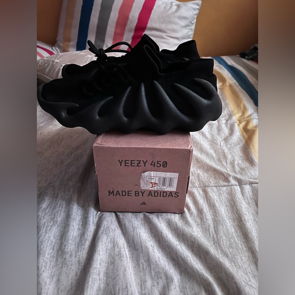 Yeezy 450 utility black